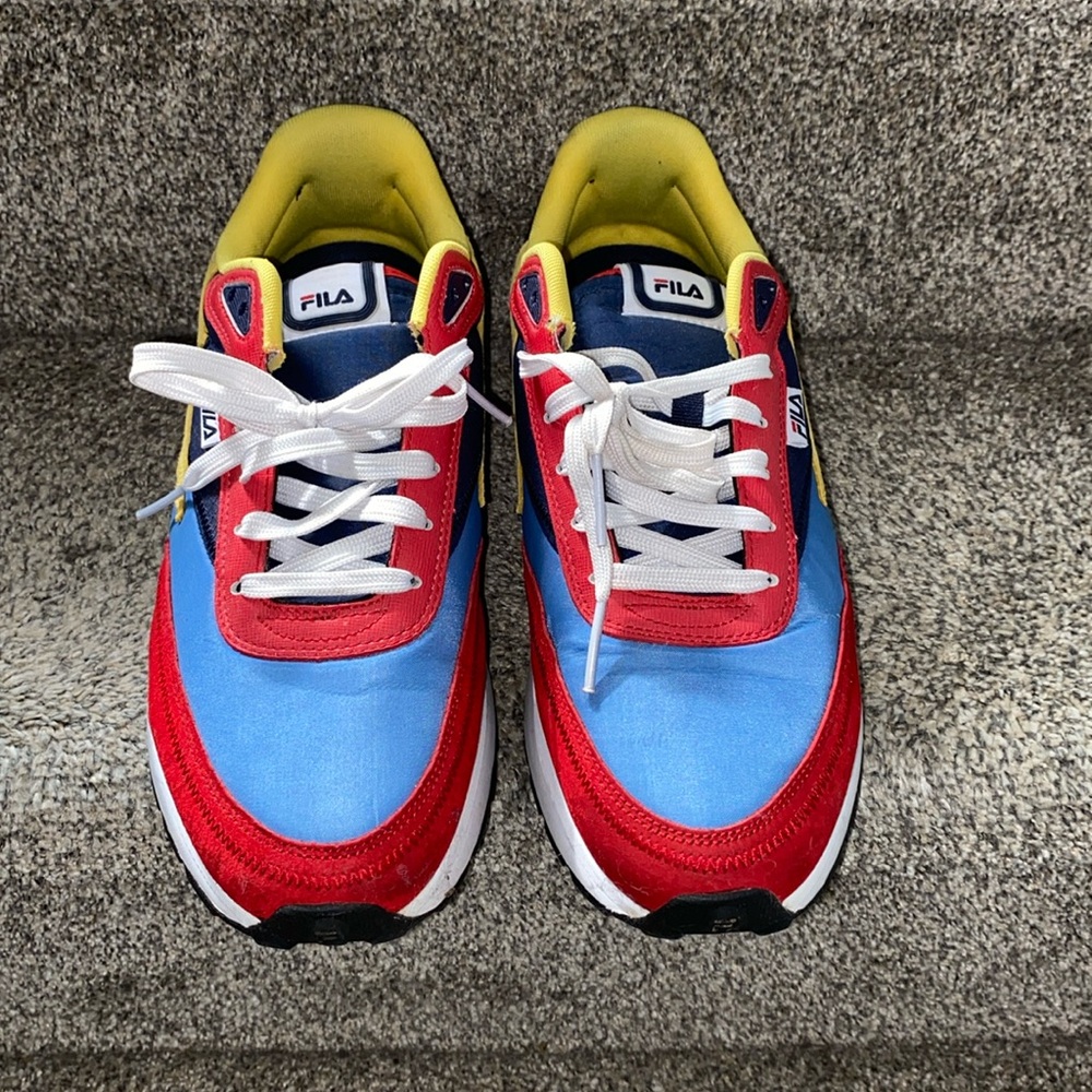 Men Fila Renno Sneakers size 10.5